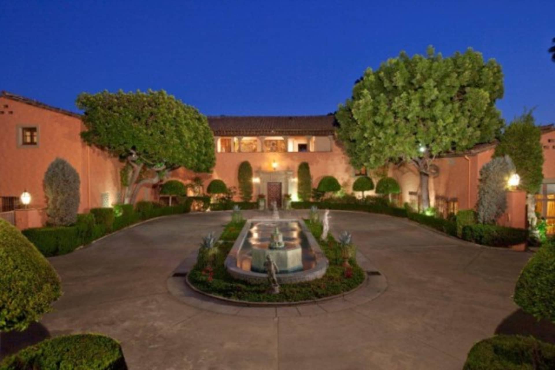 5-mansions-for-sale-in-los-angeles-hilton-hyland